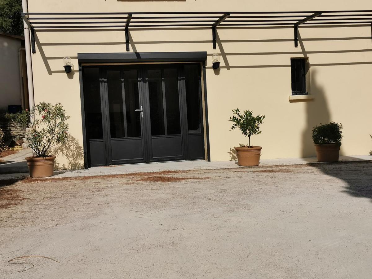 Gite 2 Chambres Avec Piscine Sernhac المظهر الخارجي الصورة