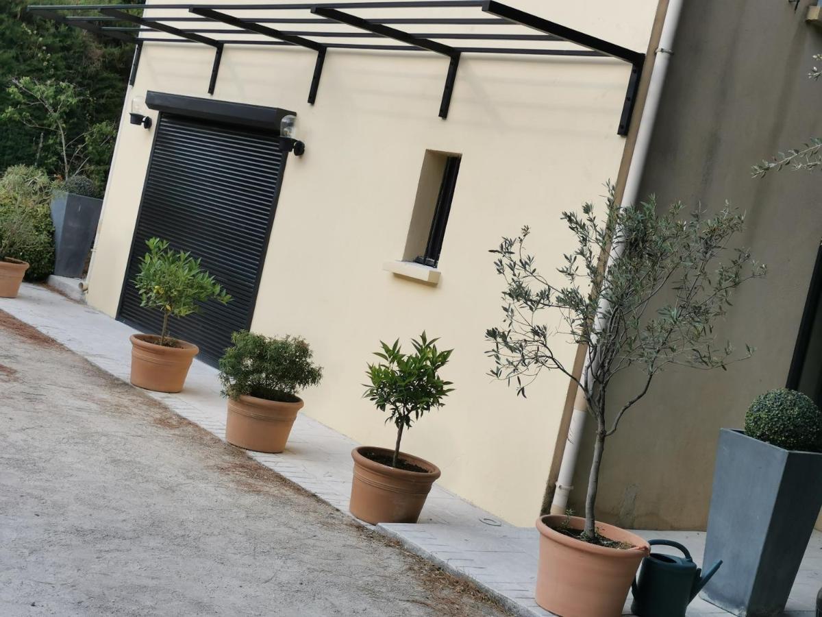 Gite 2 Chambres Avec Piscine Sernhac المظهر الخارجي الصورة